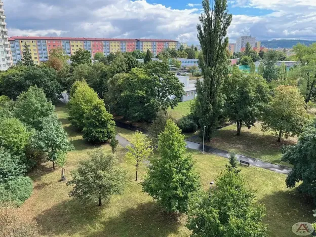 Pronájem bytu 1+kk, Praha - Záběhlice, Topolová, 31 m2