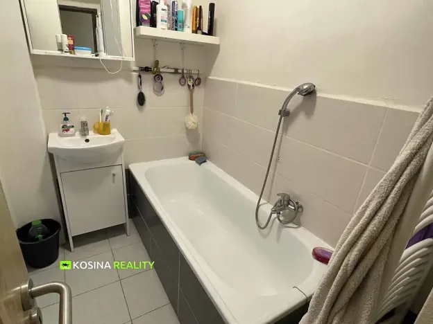 Prodej bytu 3+1, Kynšperk nad Ohří, Staré náměstí, 78 m2