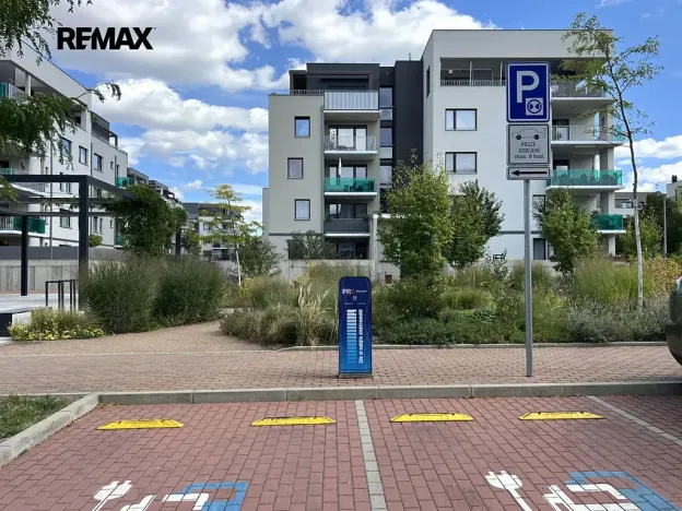 Pronájem bytu 3+kk, Praha - Dolní Chabry, U Traktorky, 77 m2