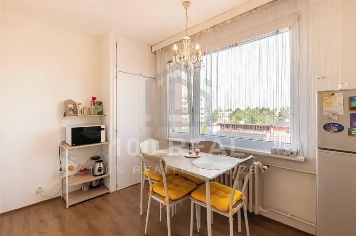 Pronájem bytu 2+1, Hradec Králové, Urxova, 64 m2