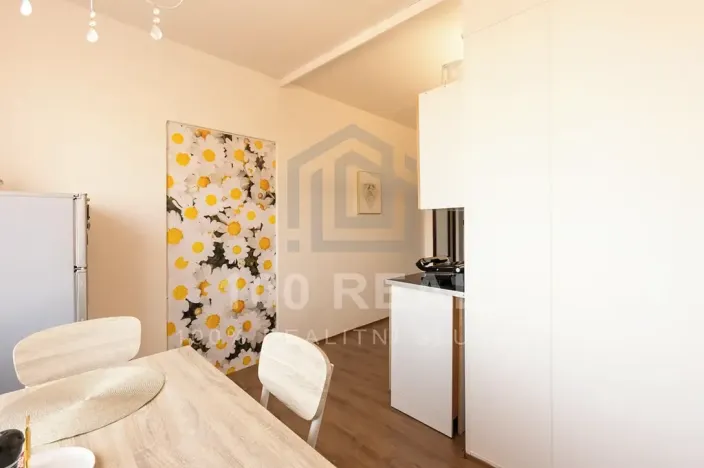 Pronájem bytu 2+1, Hradec Králové, Urxova, 64 m2
