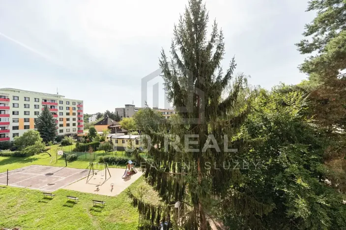 Pronájem bytu 2+1, Hradec Králové, Urxova, 64 m2