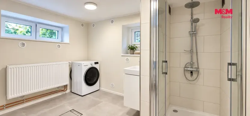 Pronájem atypického bytu, Pardubice - Bílé Předměstí, Ke Tvrzi, 18 m2