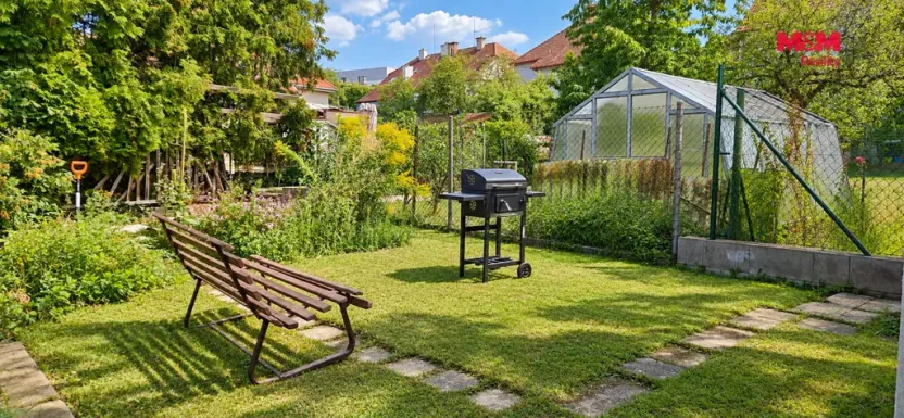 Pronájem atypického bytu, Pardubice - Bílé Předměstí, Ke Tvrzi, 18 m2