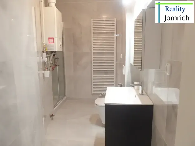 Pronájem bytu 4+kk, Liberec, nám. Sokolovské, 110 m2