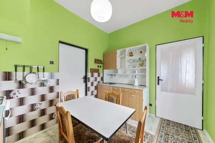 Prodej rodinného domu, Chlumec - Český Újezd, 190 m2