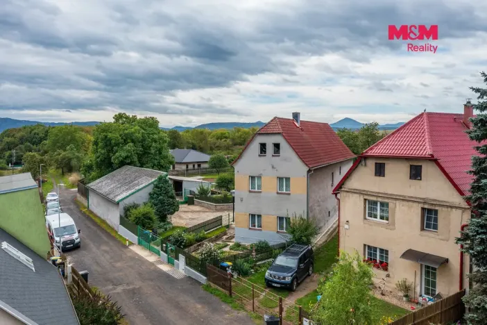 Prodej rodinného domu, Chlumec - Český Újezd, 190 m2