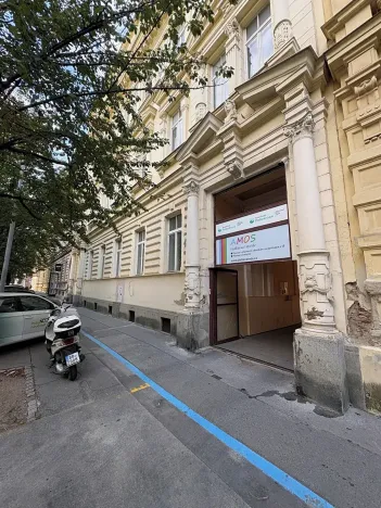 Pronájem kanceláře, Brno, třída Kpt. Jaroše, 169 m2