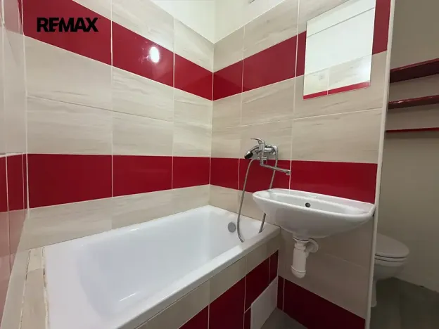 Pronájem bytu 1+1, Hodonín, Velkomoravská, 31 m2