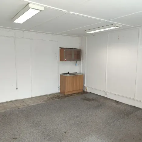 Pronájem komerčního pozemku, Praha - Kunratice, Dobronická, 700 m2