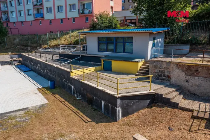 Prodej komerčního pozemku, Ústí nad Labem, Žukovova, 1706 m2