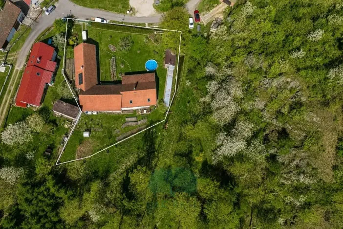 Prodej výrobních prostor, Skomelno, 284 m2