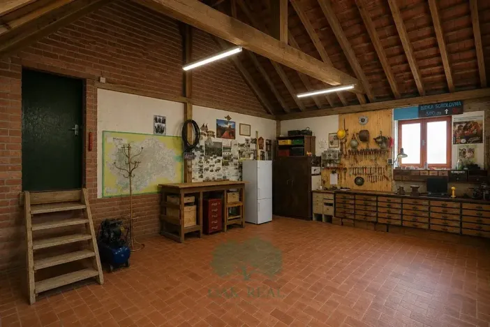 Prodej výrobních prostor, Skomelno, 284 m2