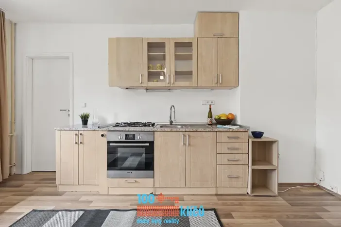 Prodej bytu 3+1, Praha - Karlín, Molákova, 63 m2