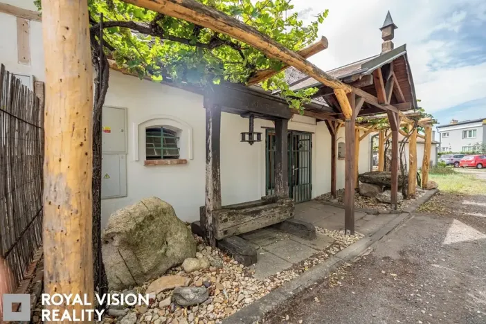 Prodej vinného sklepa, Březí, 76 m2