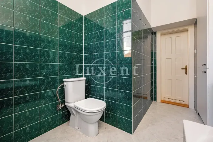 Prodej kanceláře, Chotěboř, Legií, 361 m2