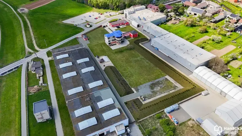 Prodej komerčního pozemku, Moravičany, 13670 m2