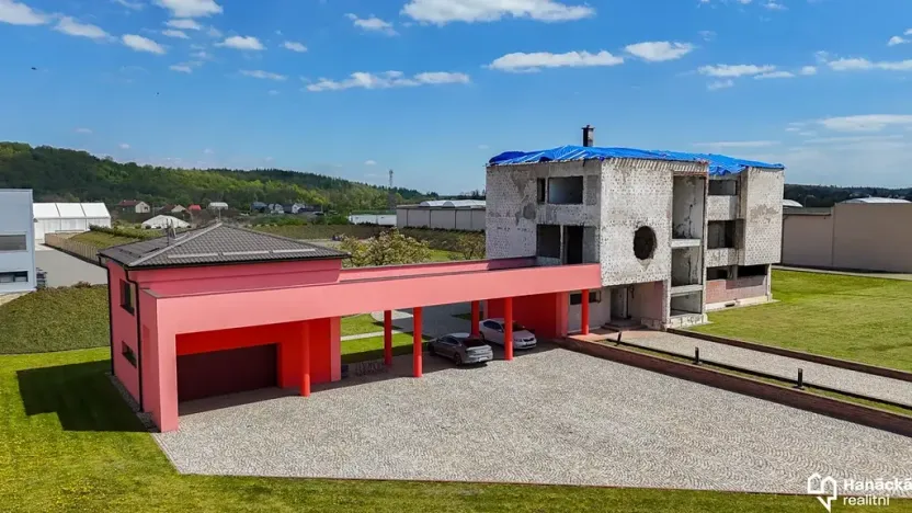 Prodej komerčního pozemku, Moravičany, 13670 m2