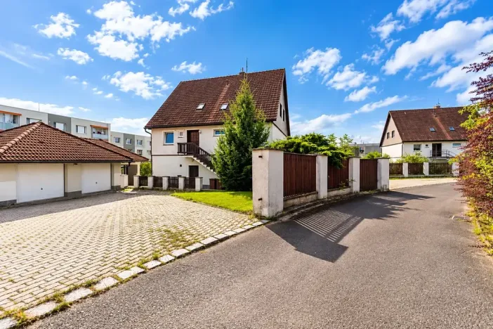 Prodej rodinného domu, Seč, Sídl. 9. května, 294 m2