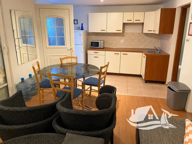 Prodej vícegeneračního domu, Čižići, Chorvatsko, 180 m2