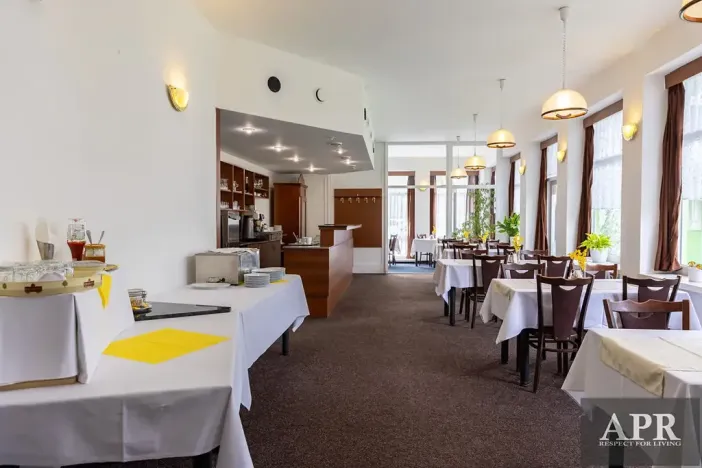 Prodej restaurace, Luhačovice, Masarykova, 420 m2