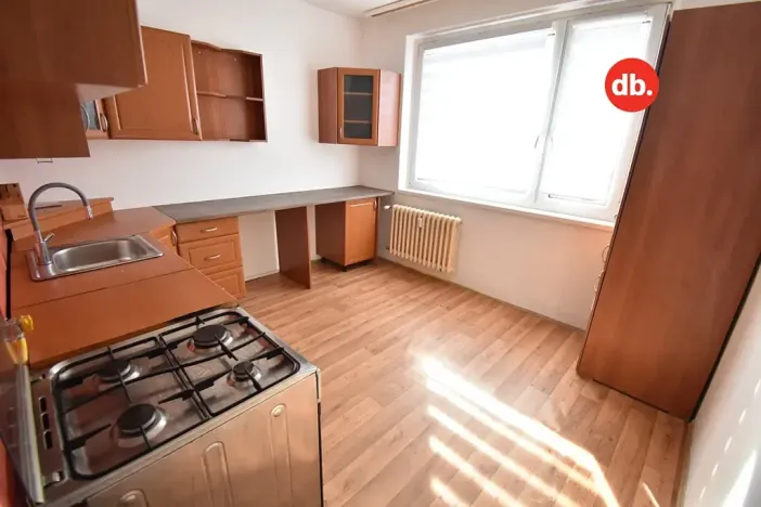 Pronájem bytu 2+1, Hroznětín, Sídliště, 60 m2