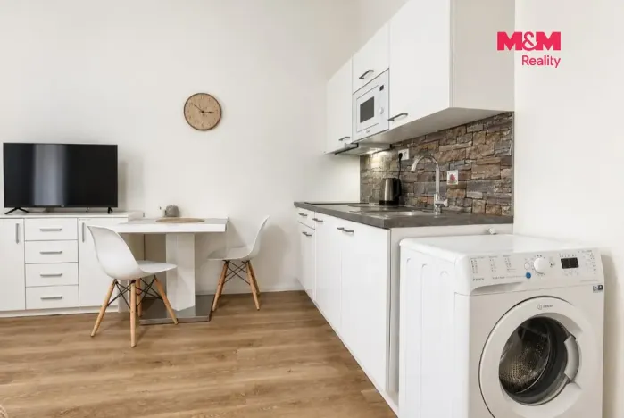 Pronájem bytu 1+kk, Praha - Nové Město, Petrská, 30 m2