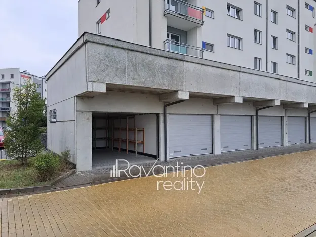 Pronájem garáže, Šlapanice, 22 m2