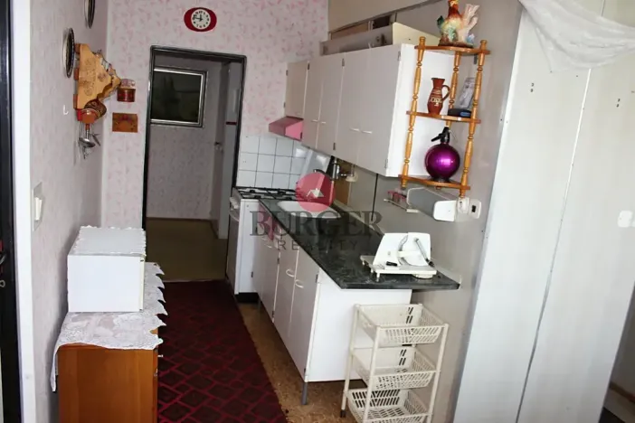 Prodej bytu 2+1, Chomutov, Jirkovská, 65 m2