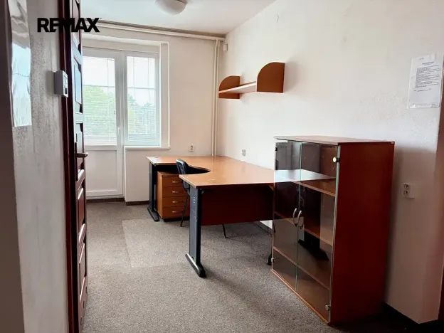 Pronájem kanceláře, Praha - Strašnice, Průběžná, 125 m2