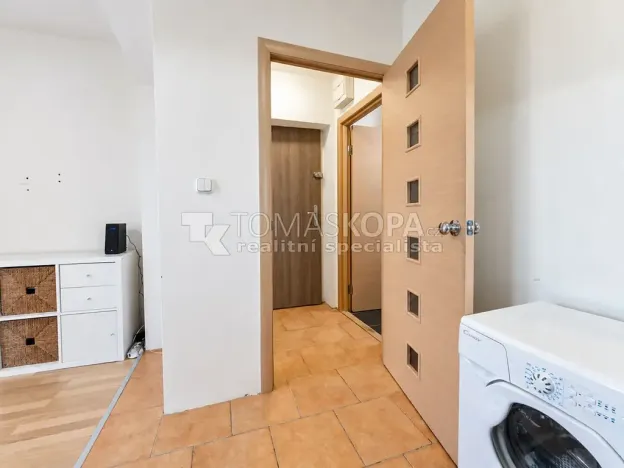 Pronájem bytu 1+kk, Praha - Točná, náměstí Antonína Pecáka, 25 m2