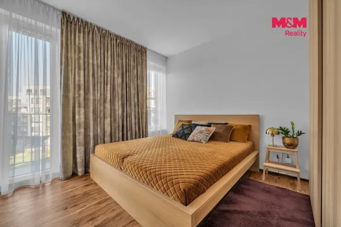 Pronájem bytu 2+kk, Pardubice - Zelené Předměstí, Pod Vinicí, 58 m2