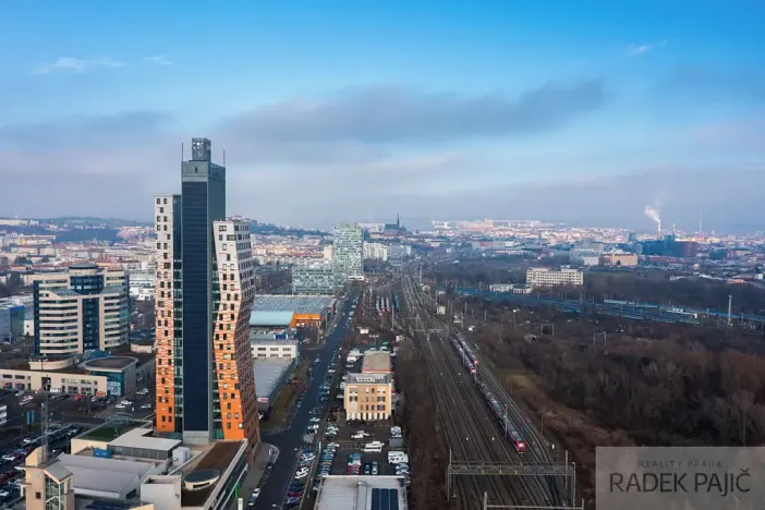 Prodej kanceláře, Brno, Pražákova, 320 m2