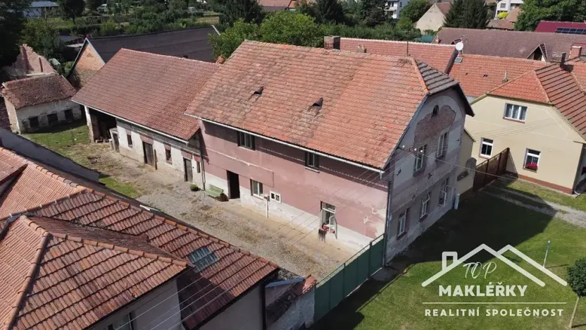 Prodej zemědělské usedlosti, Močovice, 168 m2