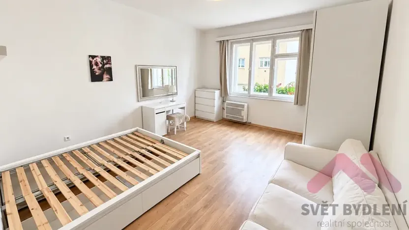 Pronájem bytu 1+kk, Praha - Michle, Brtnická, 30 m2