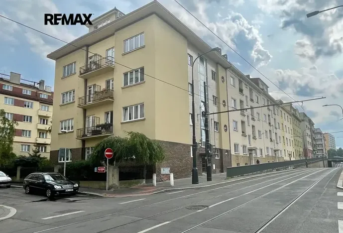 Pronájem bytu 2+kk, Praha - Nusle, Na Veselí, 51 m2