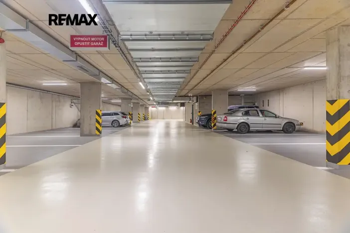 Pronájem bytu 2+kk, Praha - Hlubočepy, Divíškové, 50 m2