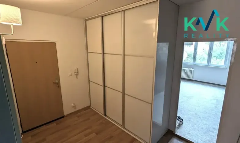 Pronájem bytu 2+1, Karlovy Vary, Školní, 63 m2