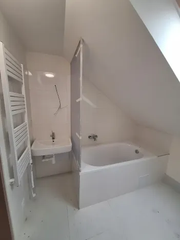Pronájem bytu 2+kk, Praha - Vysočany, Novovysočanská, 33 m2