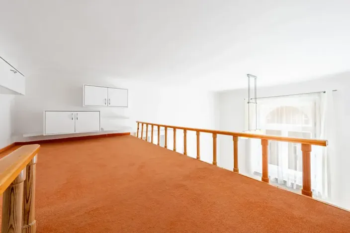 Pronájem bytu 3+kk, Praha, Lucemburská, 44 m2