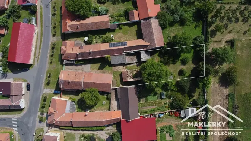 Prodej rodinného domu, Močovice, 168 m2