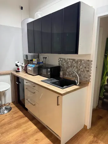 Pronájem obchodního prostoru, Praha, Zborovská, 50 m2