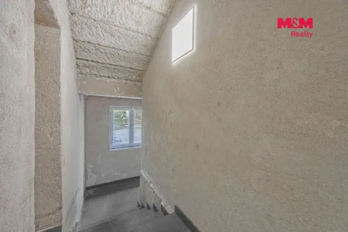 Prodej komerční nemovitosti, Praha, Seifertova, 110 m2
