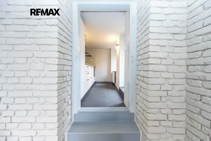 Pronájem kanceláře, Praha - Smíchov, U smíchovského hřbitova, 53 m2