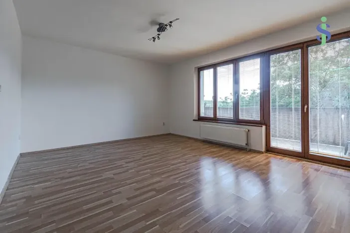Pronájem rodinného domu, Praha - Kyje, Černičná, 150 m2