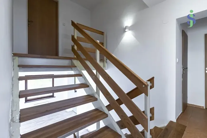 Pronájem rodinného domu, Praha - Kyje, Černičná, 150 m2