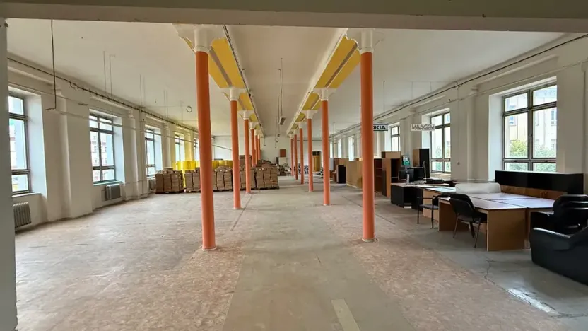Pronájem obchodního prostoru, Šternberk, Nádražní, 400 m2