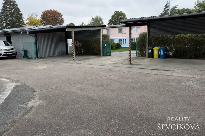 Pronájem komerční nemovitosti, Hradec Králové, Zemědělská, 695 m2