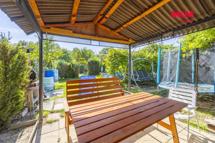 Prodej zahrady, Rybitví, 185 m2