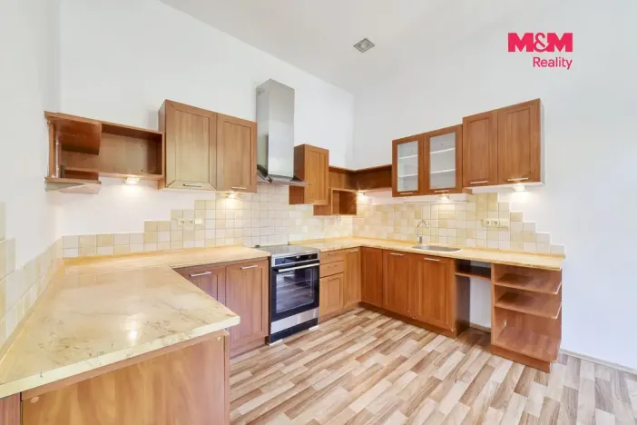 Pronájem bytu 2+1, Mariánské Lázně, Hlavní třída, 64 m2